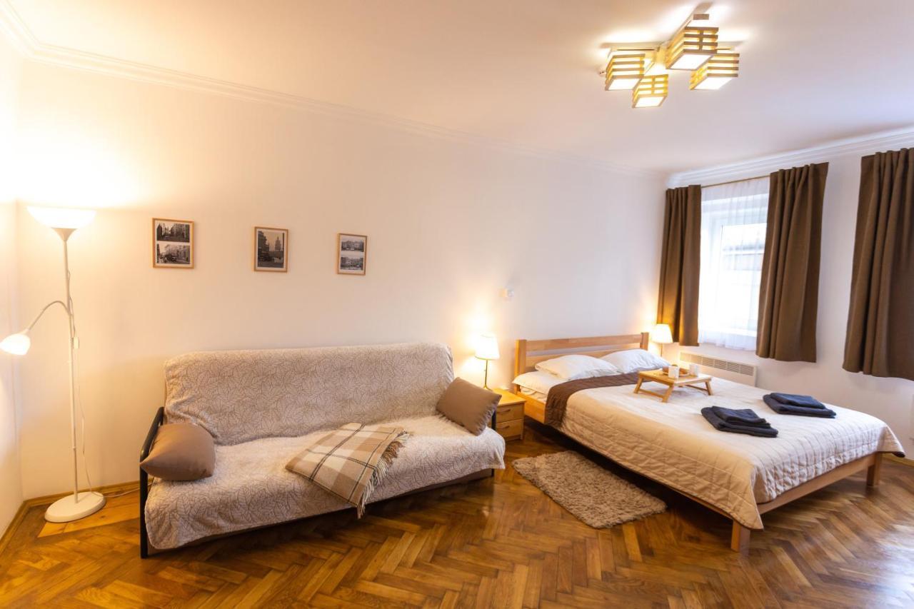 Peaceful Studio On Rynok Square Lviv Kültér fotó