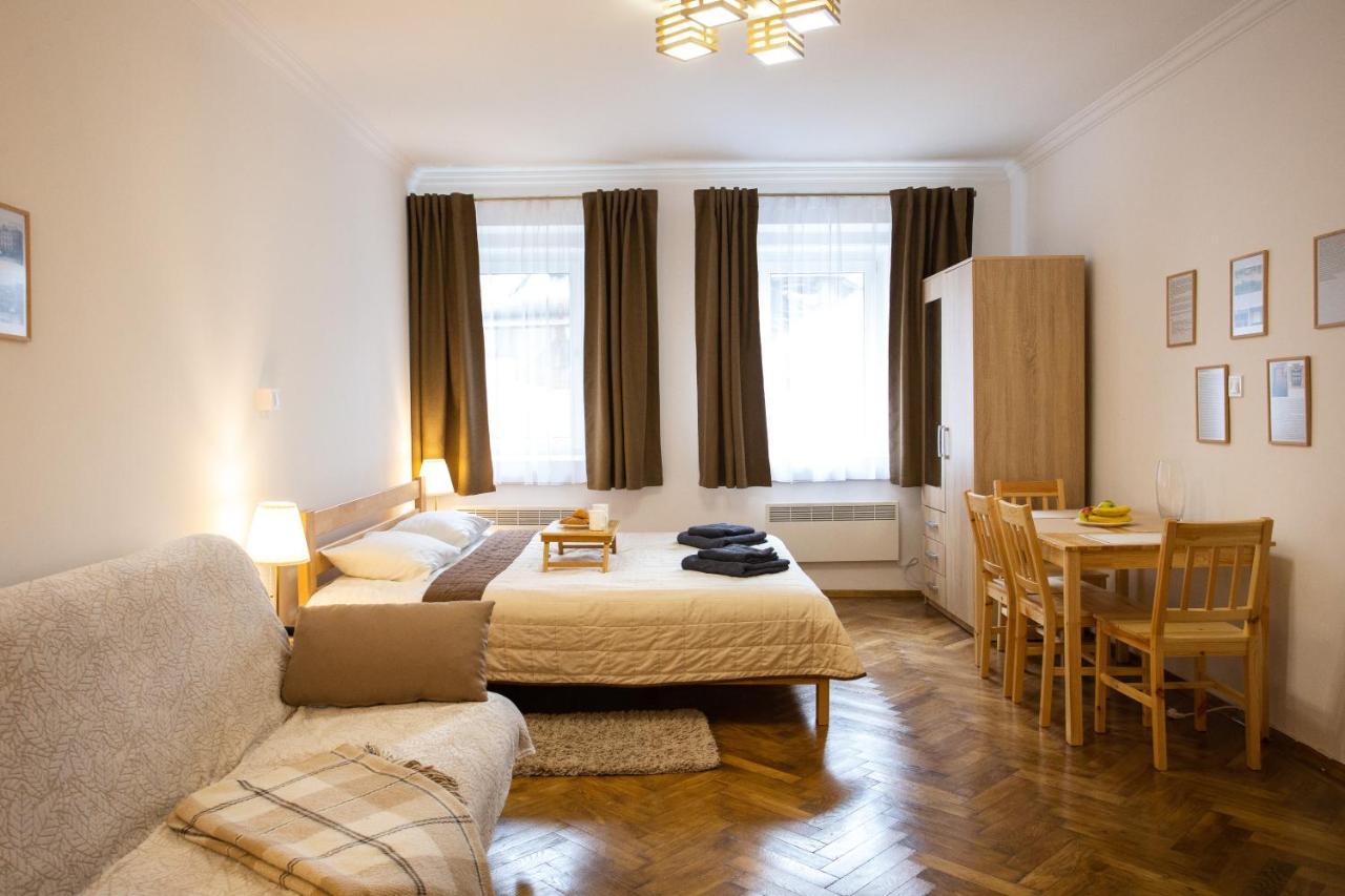 Peaceful Studio On Rynok Square Lviv Kültér fotó